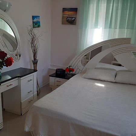 Cozy Flat In Nea Makri Lägenhet Exteriör bild