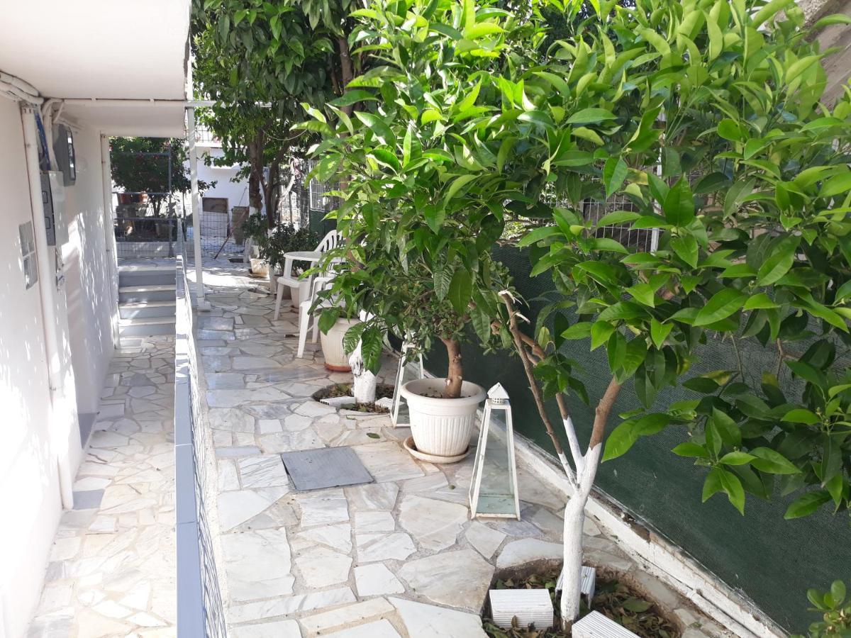 Cozy Flat In Nea Makri Lägenhet Exteriör bild