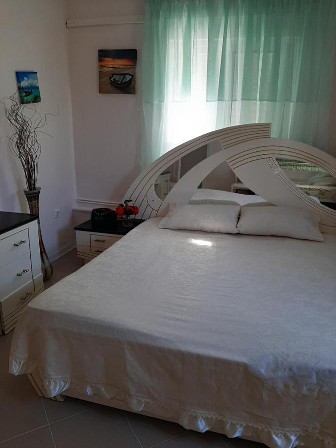 Cozy Flat In Nea Makri Lägenhet Exteriör bild