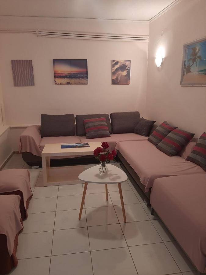 Cozy Flat In Nea Makri Lägenhet Exteriör bild