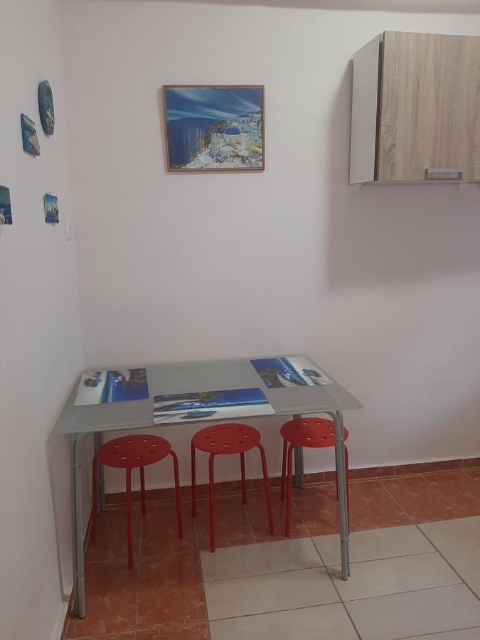 Cozy Flat In Nea Makri Lägenhet Exteriör bild